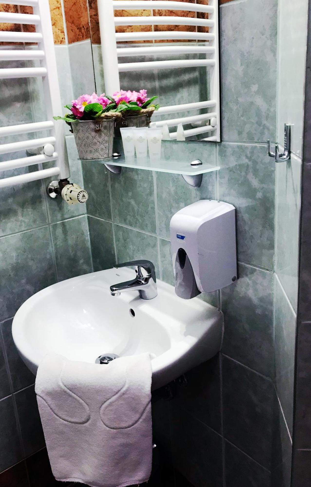 Pensjonat Leśniczówka Słubice Habitación foto